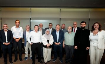 Llaryora recibió a autoridades del COMIPAZ y destacó el valor del diálogo interreligioso